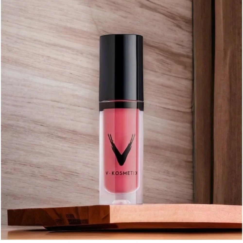 💎 V Kosmetik Creamy Liquid Velvet Lipstick in Bubbly Full-Size New & Sealed